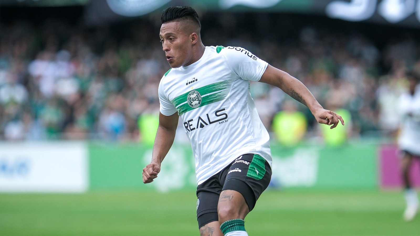 Coritiba recupera Sebas Gómez