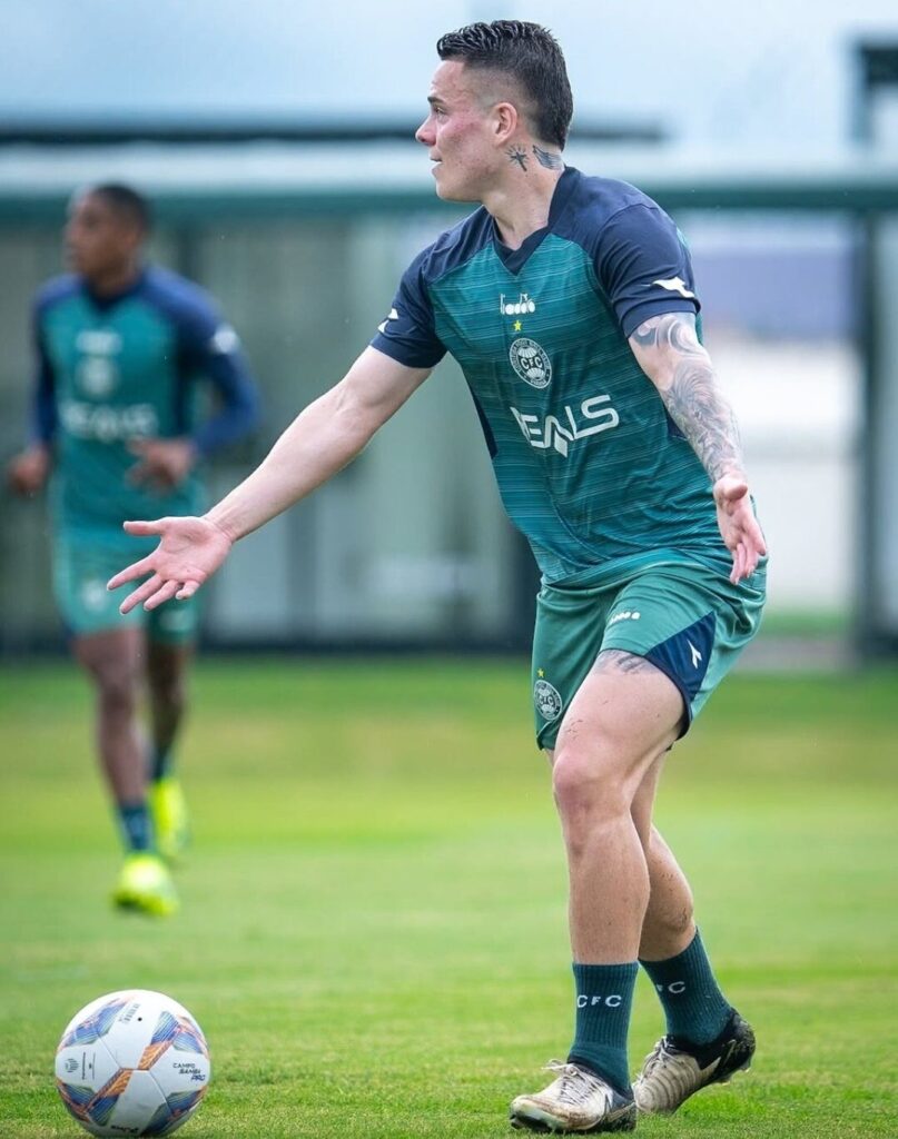Geovane Meurer durante treino no Coritiba