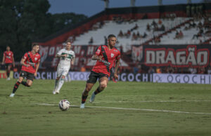 Atlético-GO x Coritiba. Foto: Flickr/Atlético-GO