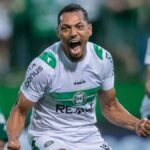 Coritiba comemora derrota do Goiás (Foto: Reprodução/UmDois Esportes)