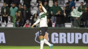 Delatorre garante vitória do Coritiba (Foto: Reprodução/ge)