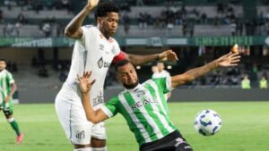 Gustavo Coutinho pelo Coritiba (Foto: Reprodução/Redes Sociais)