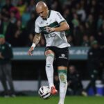 Maicon deve ser capitão em Coritiba x Remo na zaga (Foto: Gabriel Thá/Coritiba)