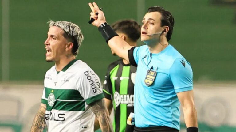 Coritiba é prejudicado na Série B (Foto: Reprodução/UmDois Esportes)