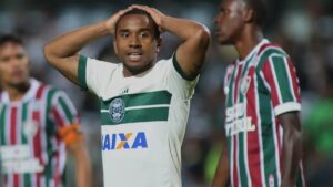Coritiba é rebaixado em 2017 (Foto: Reprodução/GE)