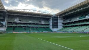 América-MG x Coritiba se enfrentam na Série B (Foto: Reprodução/Maria Cláudia Bonutti)