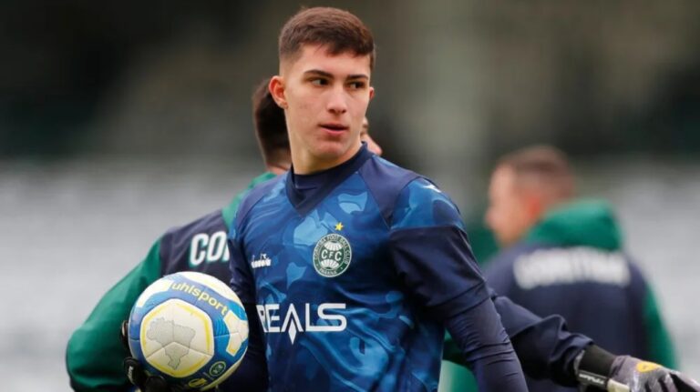 Coritiba confia posição a Benassi (Foto: Reprodução/UmDois Esportes)