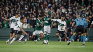 Coritiba x Goiás termina em confusão (Foto: Comunicação/Goiás E.C.)