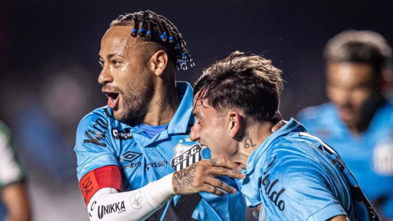 Coritiba vai atrás de cartada final (Foto: Divulgação/Santos)