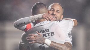 Coritiba busca contratar Lucas Braga (Foto: Reprodução/Redes Sociais)