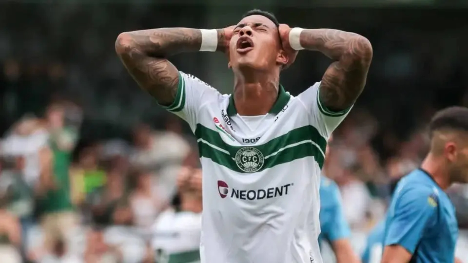 Alef Manga no Coritiba (Foto: Divulgação/CFC)