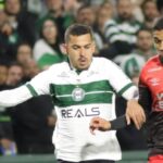 Bruno Melo é expulso pelo Coritiba (Foto: Reprodução/Redes Sociais)