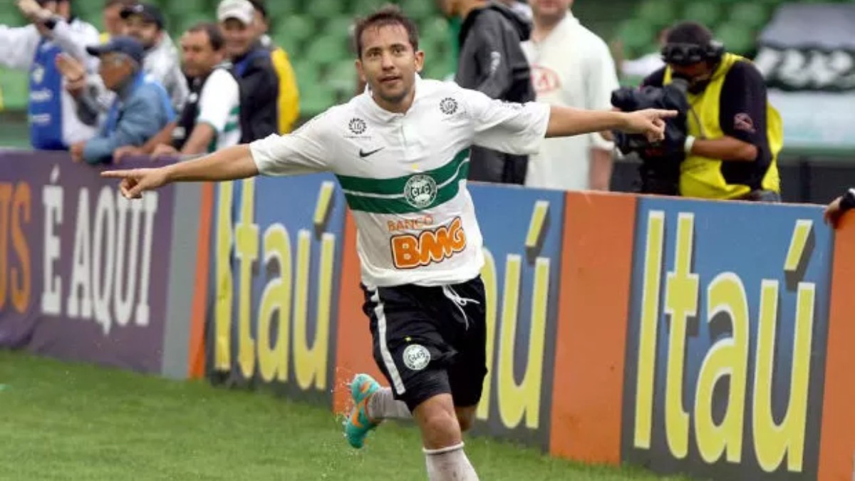 Ex-Coritiba, Everton Ribeiro é diagnosticado com câncer (Foto: Divulgação/Coritiba)