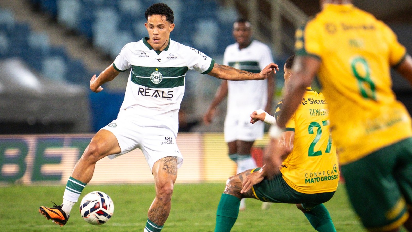 Coritiba enfrenta Cuiabá na Arena Pantanal (Foto: Divulgação/Gabriel Thá)
