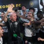 Coritiba comemora título da Série B (Foto: JP Pacheco)