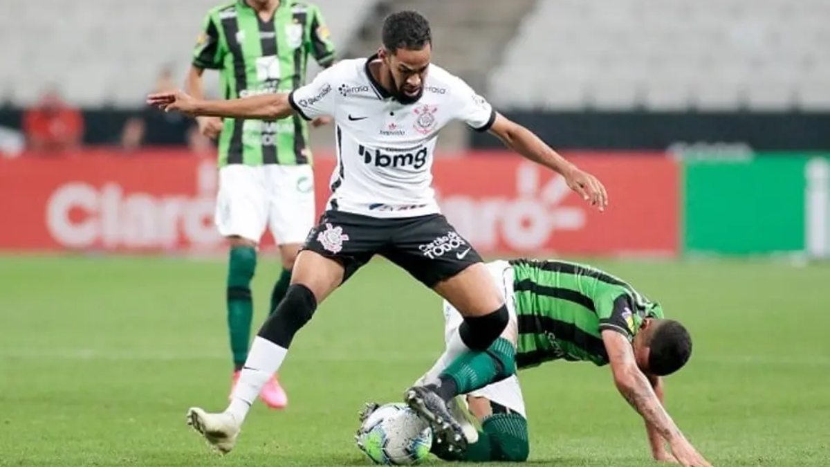 Everaldo tem valor do Corinthians a receber (Foto: Rodrigo Coca/Ag. Corinthians)
