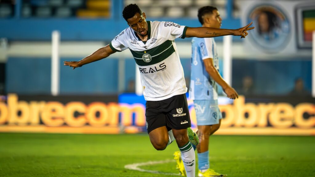 Coritiba vence Paysandu fora de casa (Foto: JP Pacheco)