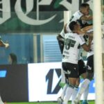 Coritiba vence Paysandu fora de casa (Foto: JP Pacheco)