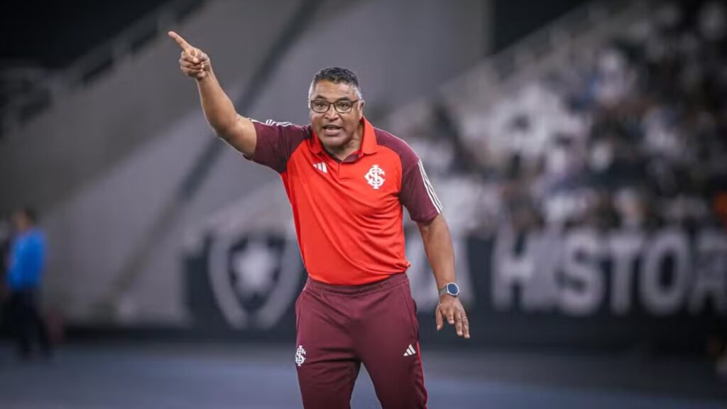 Coritiba sonha alto com ex-Internacional (Foto: Ricardo Duarte/Internacional)