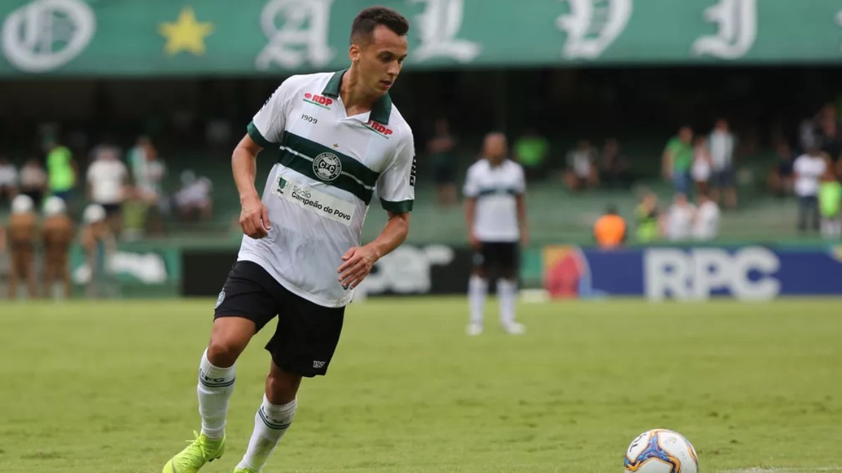 Juan Alano, ex-Coritiba, vai ao Ceará