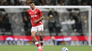 Coritiba tem interesse em Juninho e aguarda Internacional