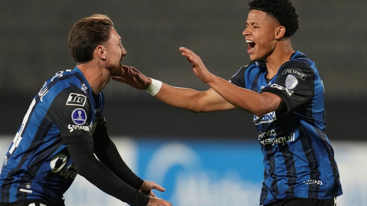 Coritiba pode ter meia vindo de nova SAF