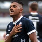 Coritiba anuncia Pedro Rocha como novo atacante