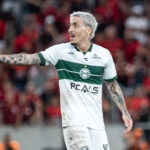 Coritiba vence Athletico-PR na Arena