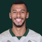 Coritiba anuncia Fabinho