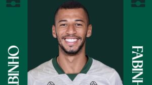 Coritiba anuncia Fabinho