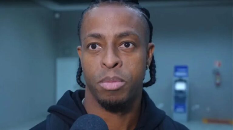 Keno chega apara assinar com o Coritiba