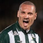 Coritiba vence Maringá no Paranaense