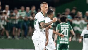 Coritiba empata com a Chapecoense fora de casa