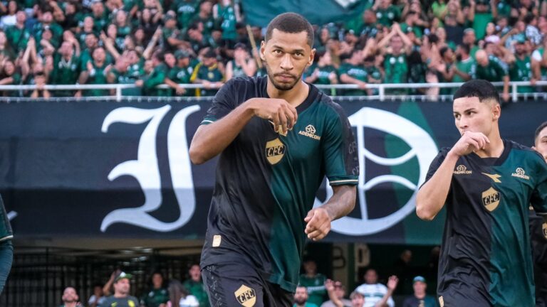 Fabinho desencanta pelo Coritiba no Paranaense