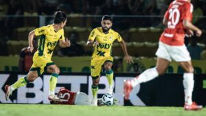 Coritiba fecha com Felipe Jonatan