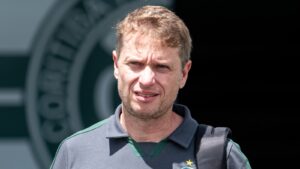 Coritiba empata com a Chapecoense fora de casa