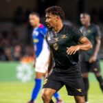 Coritiba se classifica no Paranaense contra Cianorte