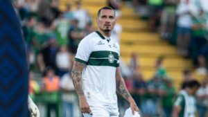 Coritiba empata com a Chapecoense fora de casa