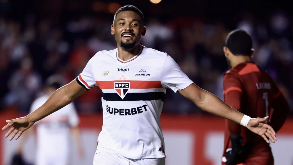 Coritiba reencontra Sabino no São Paulo