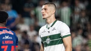 Coritiba perde para RB Bragantino em estreia na Série A