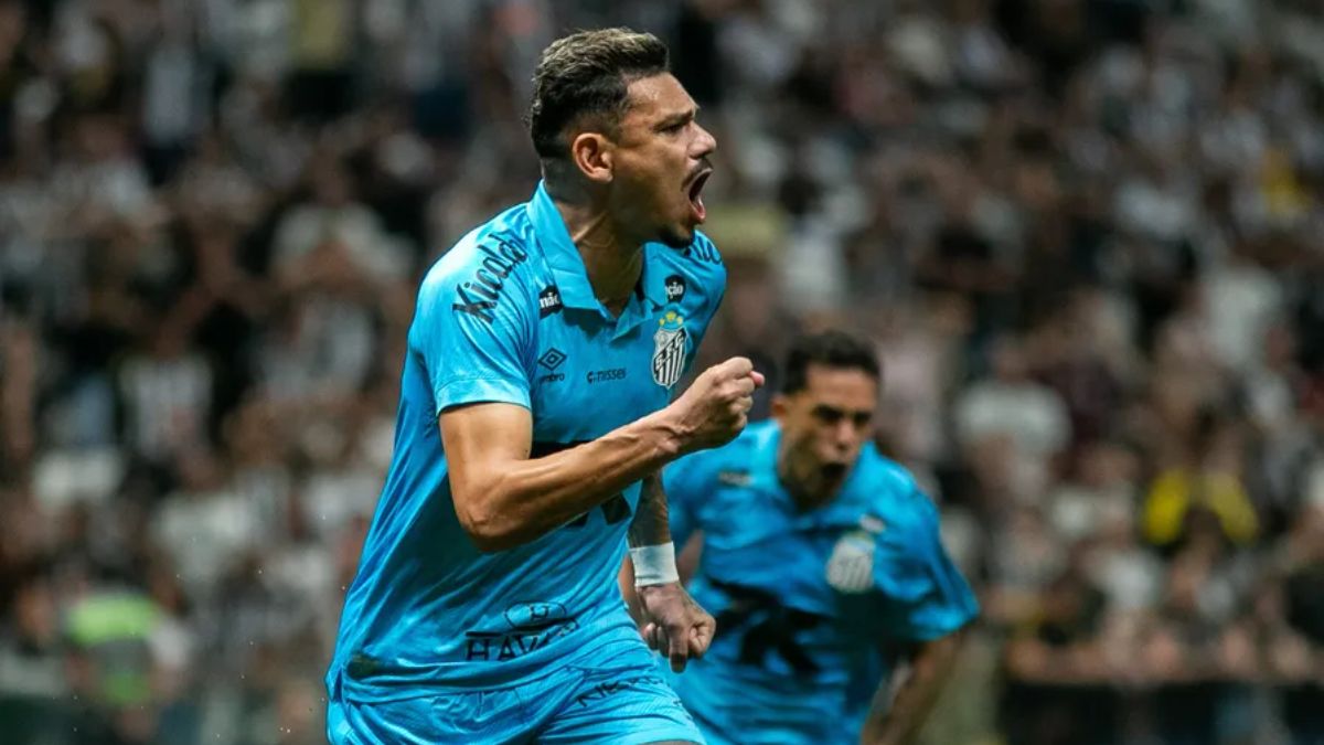 Tiquinho Soares rejeita Coritiba e permaneceu o Santos