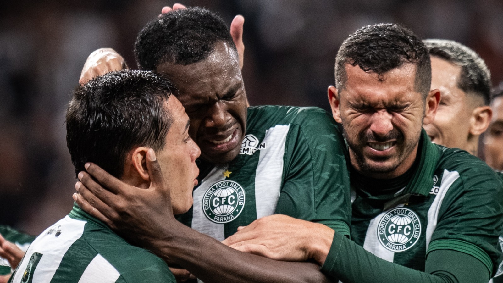 Coritiba enfrenta Corinthians fora de casa