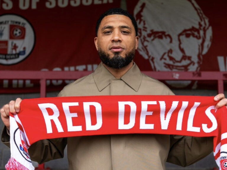 Foto: Divulgação / Crawley Town