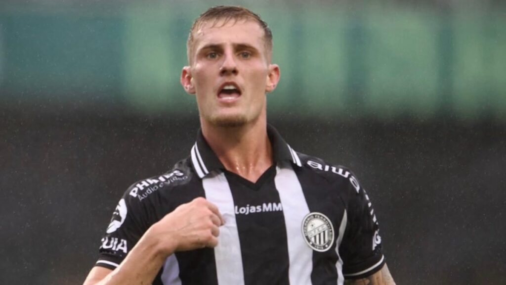 Coritiba tem Léo Gaúcho oferecido ao clube