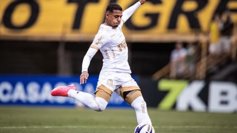 Coritiba contrata Renato Marques do Mirassol