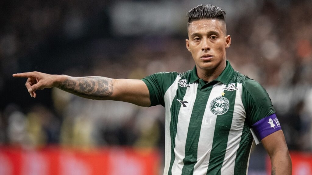 Coritiba enfrenta Corinthians fora de casa