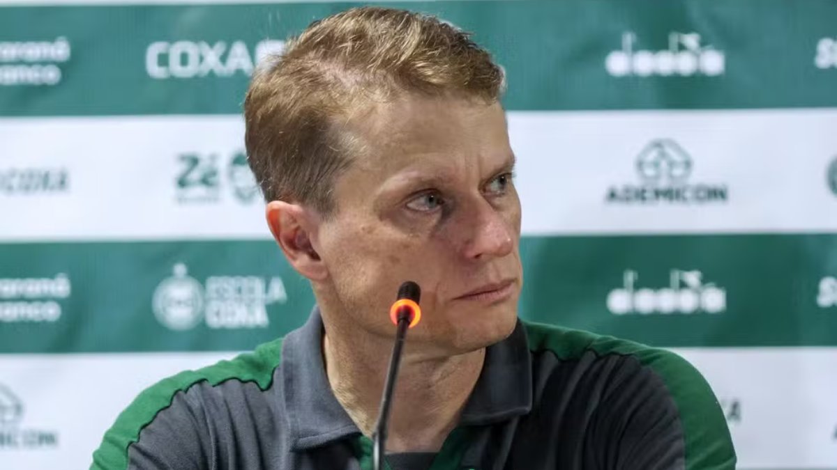 Coritiba critica arbitragem contra Vasco