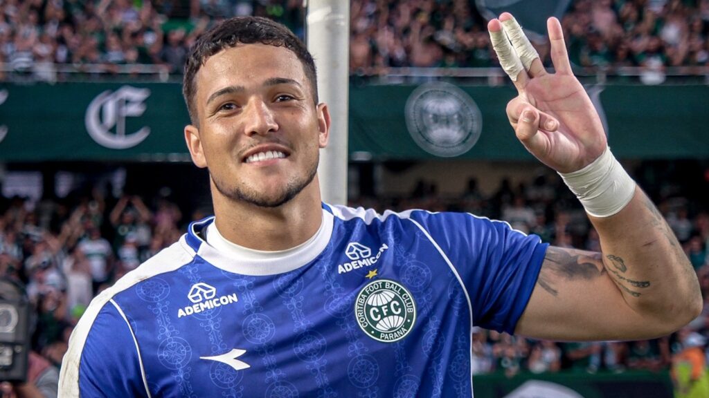 Coritiba vence Atlético-MG pelo Campeonato Brasileiro