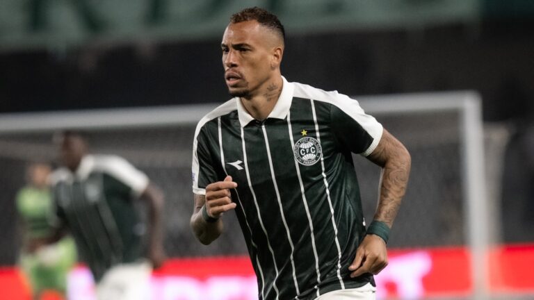 Coritiba vence Bahia pelo Brasileirão