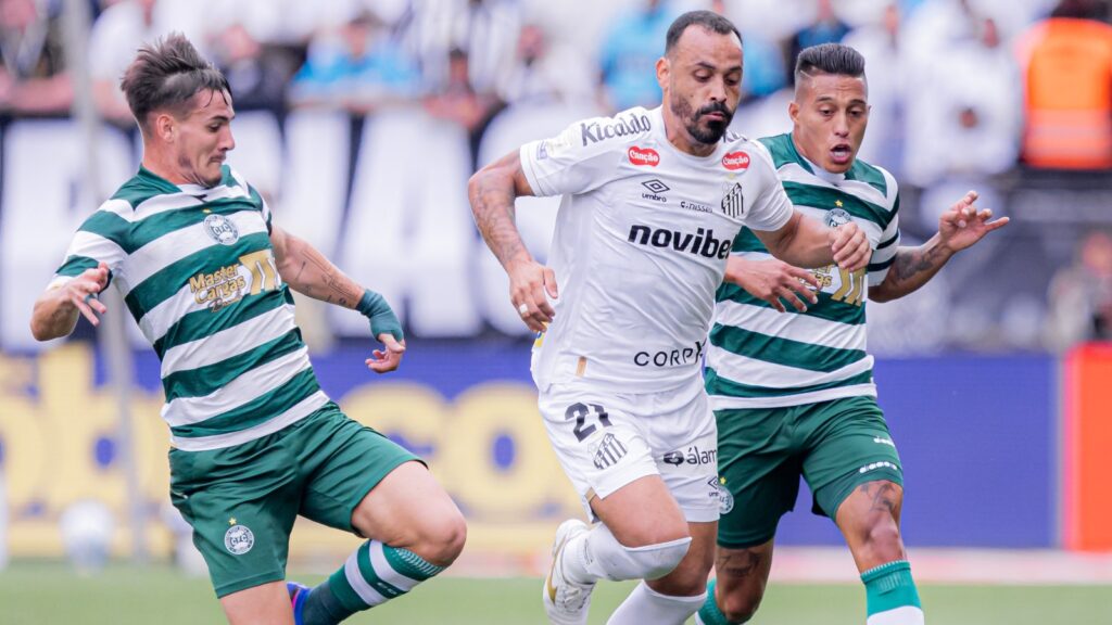 Coritiba vence Santos fora de casa pelo Campeonato Brasileiro